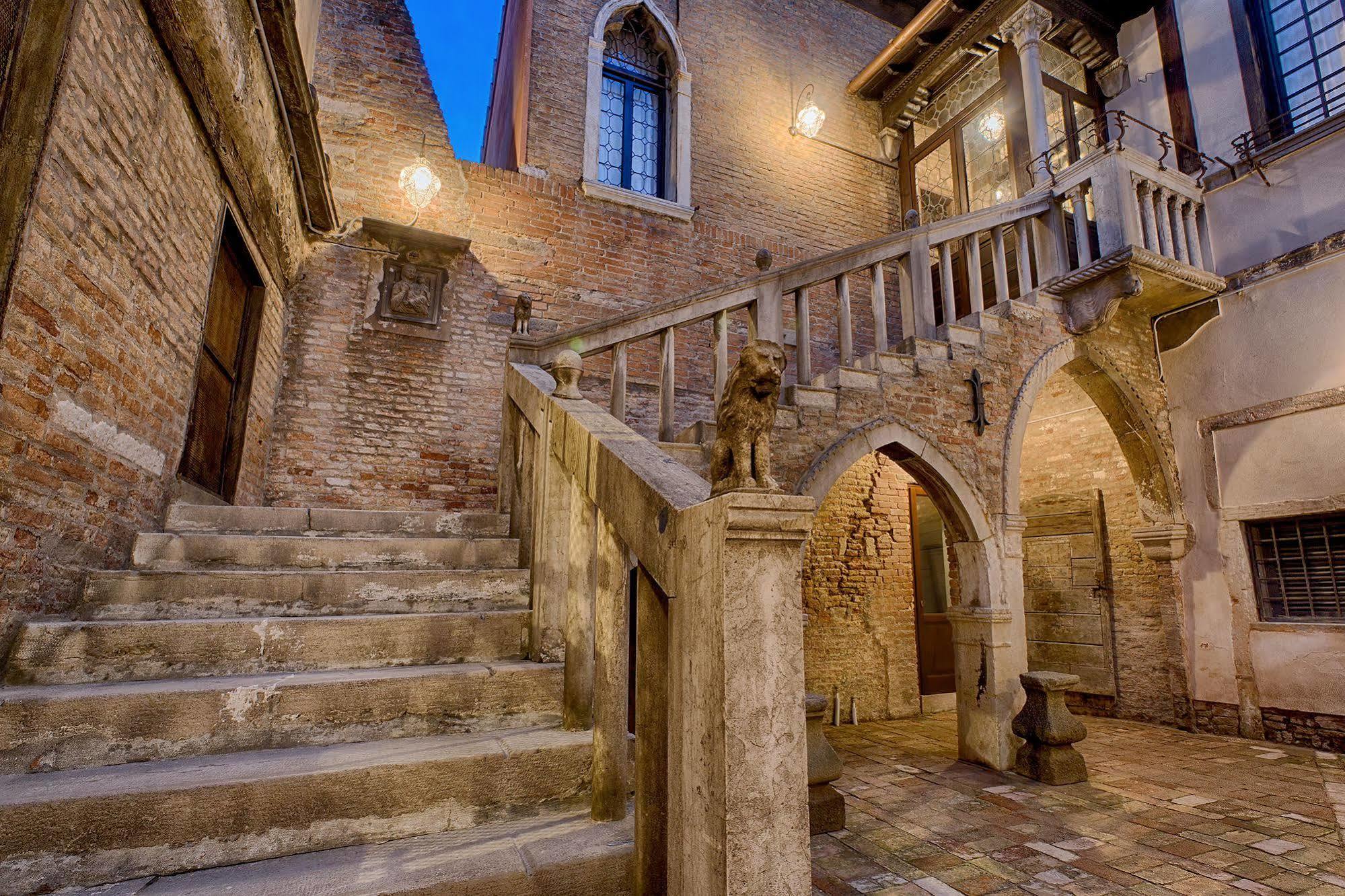 Hotel Ca' Nobile Corner Venecia Exterior foto